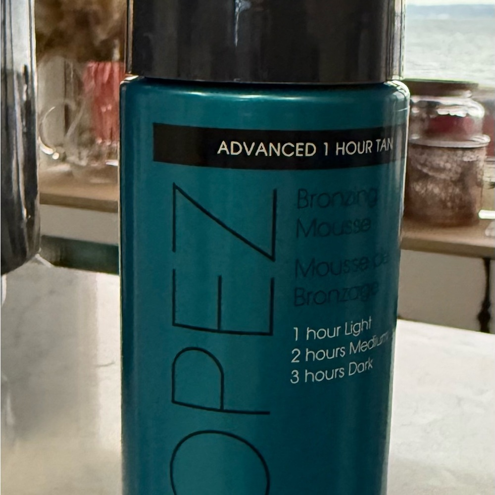 St. Tropez Advanced 1 Hour Tan Mousse - Blue Bottle